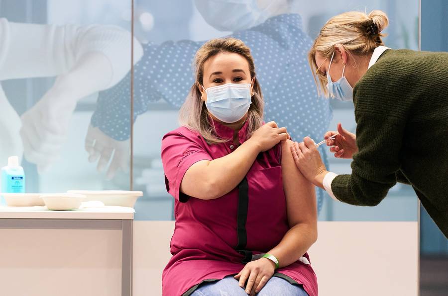 Start corona-vaccinatie in Zuid-Limburg vervroegd naar 15 ...